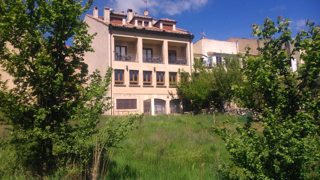Hotel La Mesta Prádena Zewnętrze zdjęcie